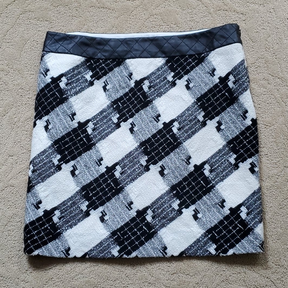 WHBM Plaid Tweed Skirt Quilted Leather Waistband